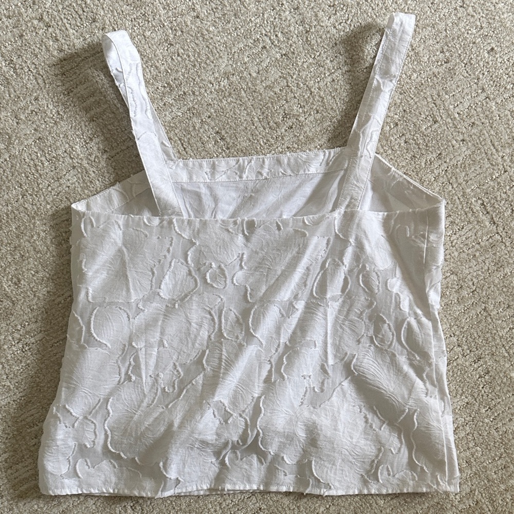 Textured Banana Republic Tank - Picture 2 of 3